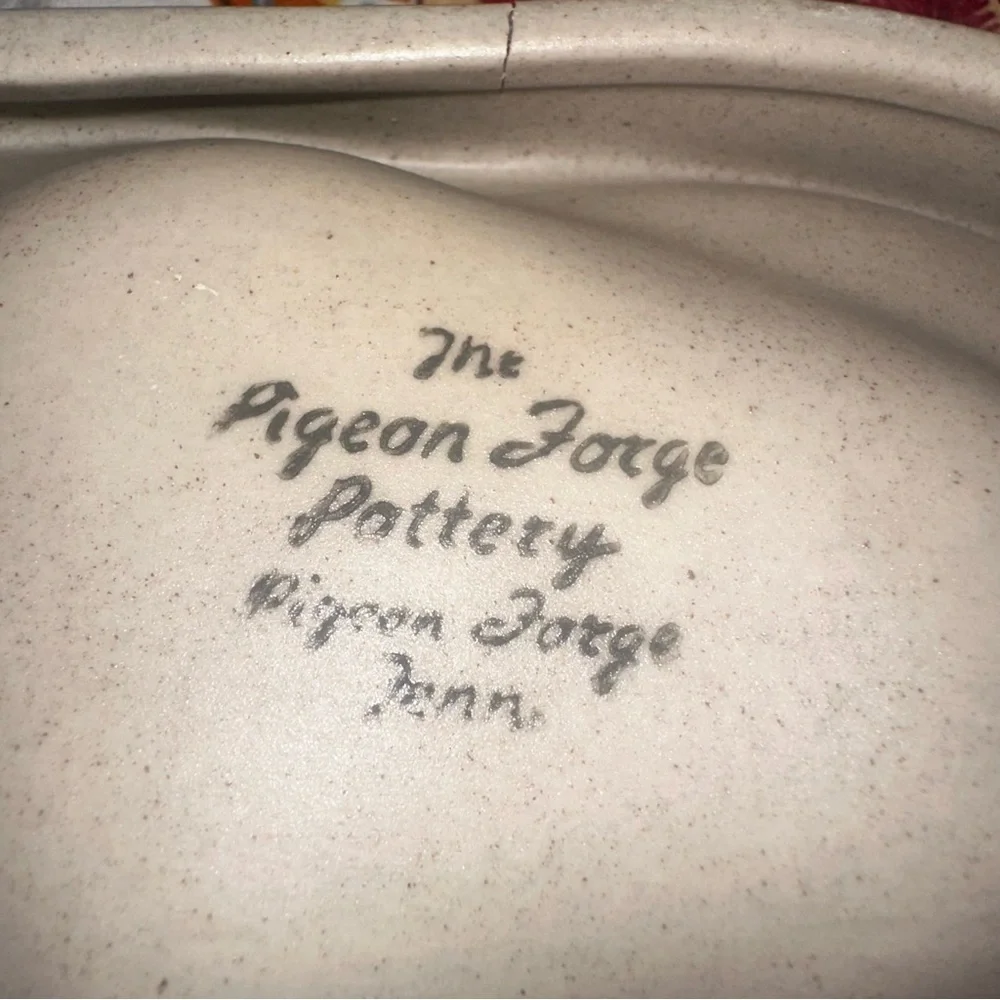Pigeon Forge Pottery TN Trinket Dish Bear Paw Foot Print Tan Green